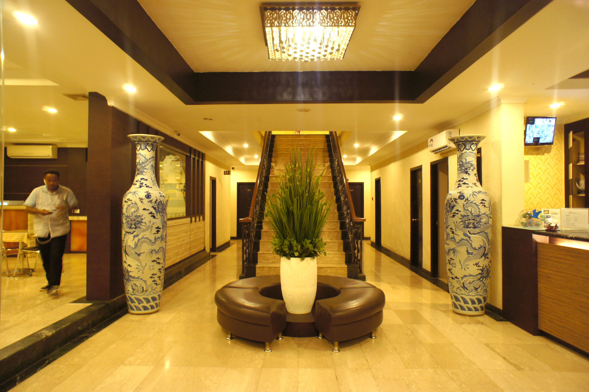Sky View Hotel Managed By Os Batam Eksteriør bilde